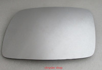 sklo levého zrcátka